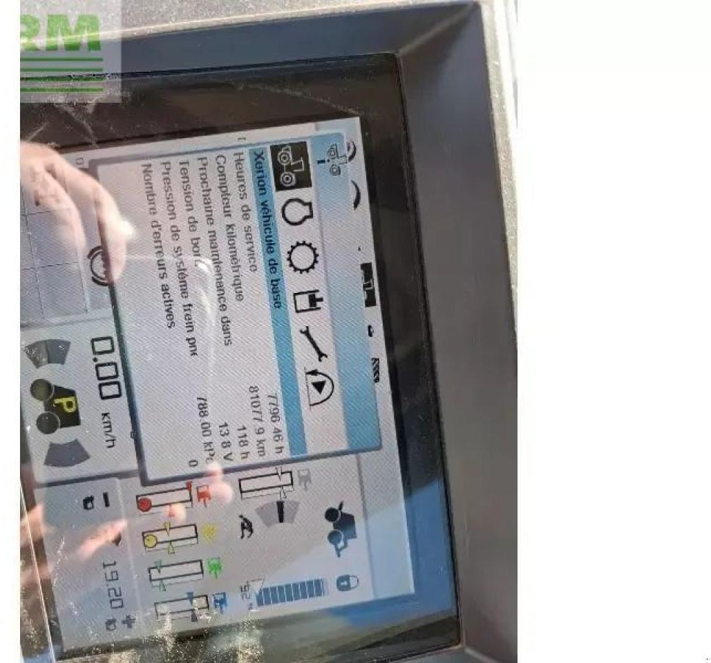 Farm tractor CLAAS xerion 3300