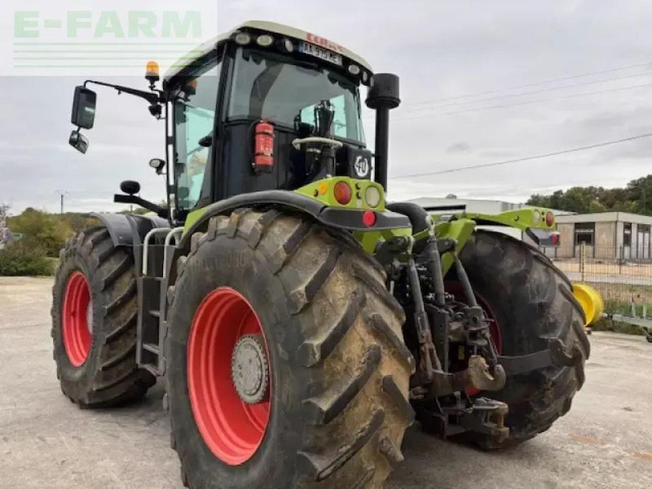 Farm tractor CLAAS xerion 3300