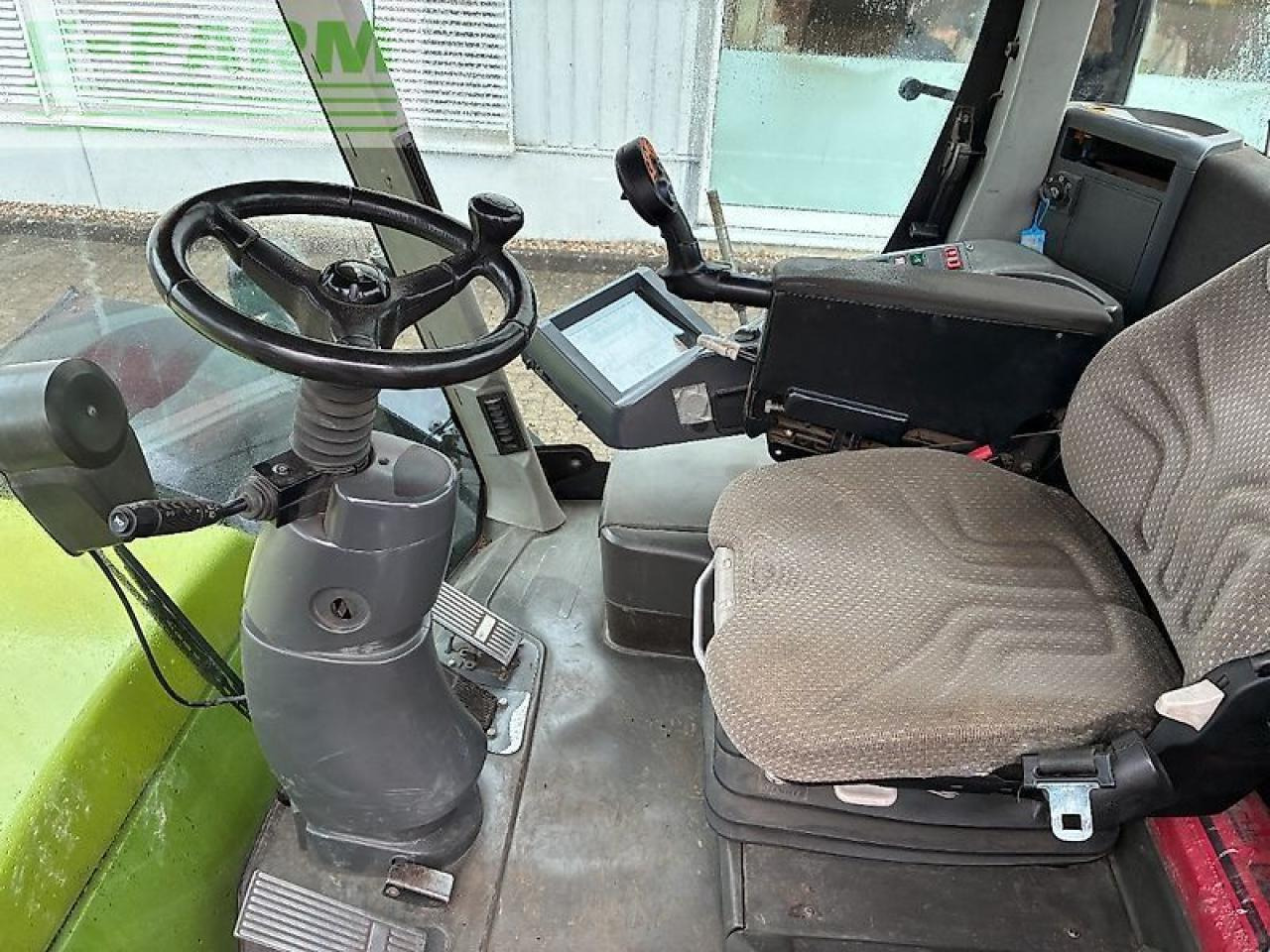Farm tractor CLAAS xerion 3300 trac TRAC