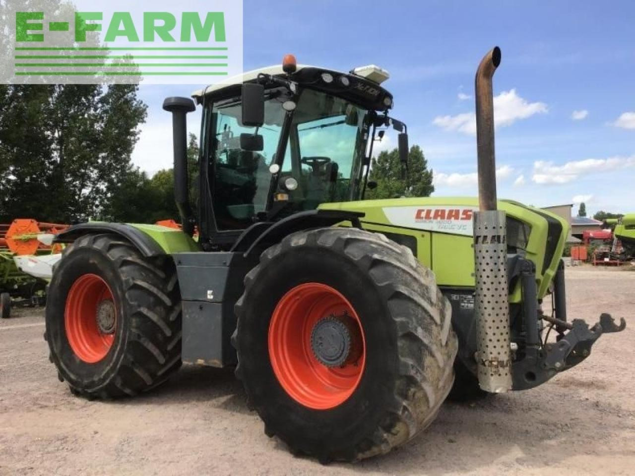 Farm tractor CLAAS xerion 3800