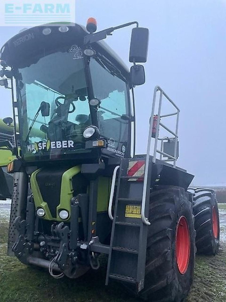 Farm tractor CLAAS xerion 3800 saddle trac SADDLE TRAC
