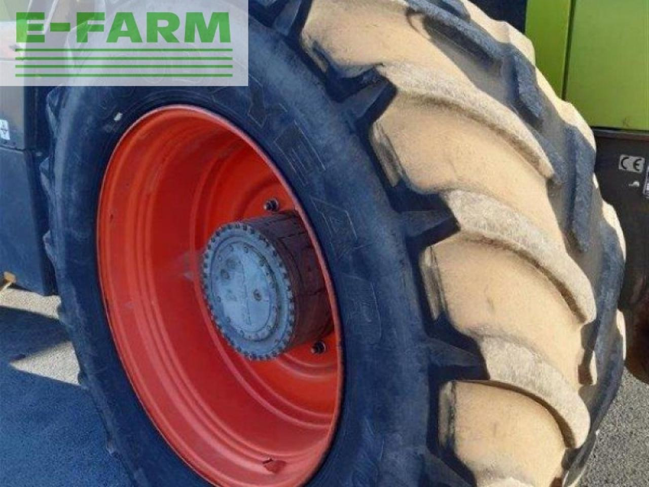 Farm tractor CLAAS xerion 3800 trac TRAC