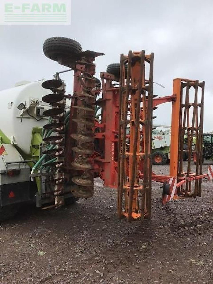 Farm tractor CLAAS xerion 3800 trac vc TRAC VC