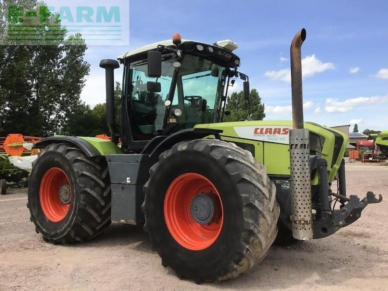 Farm tractor CLAAS xerion 3800 trac vc TRAC VC