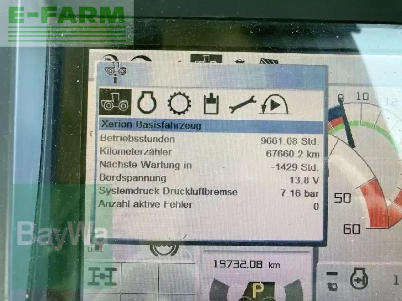 Farm tractor CLAAS xerion 3800 vc
