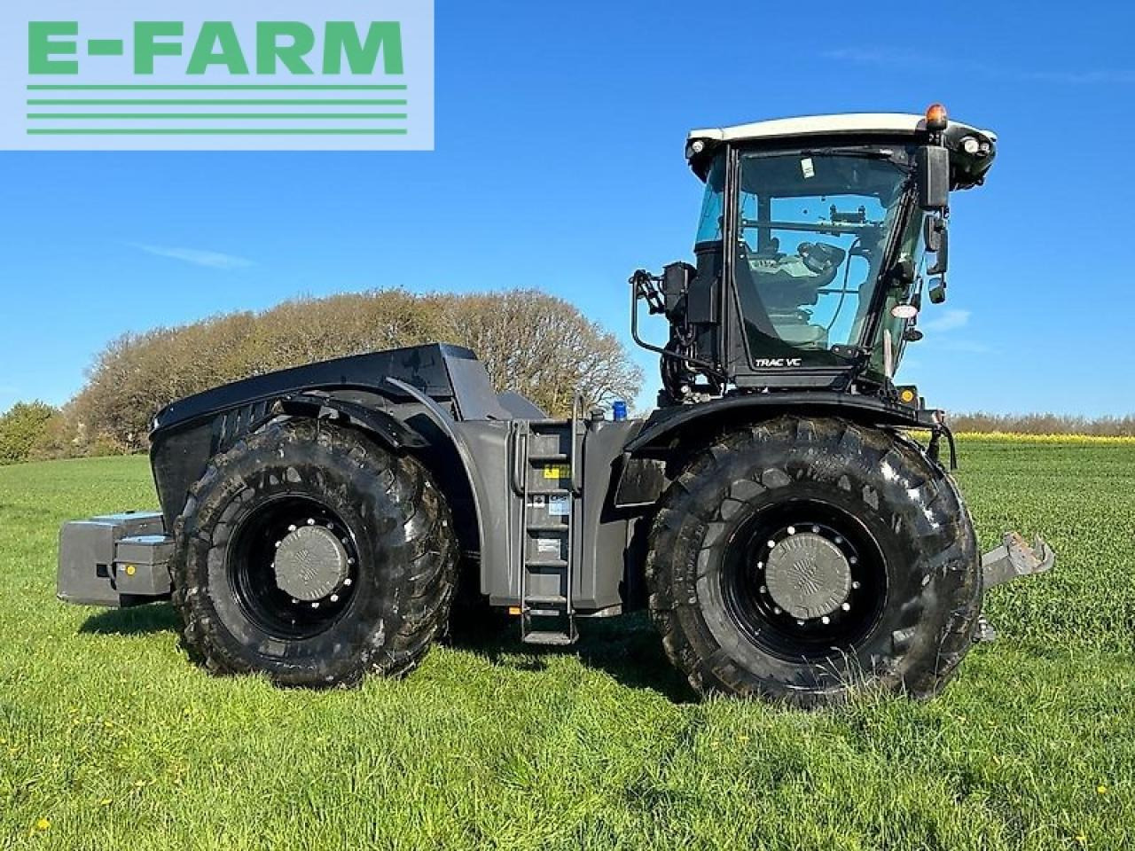 Farm tractor CLAAS xerion 4000 trac vc TRAC VC