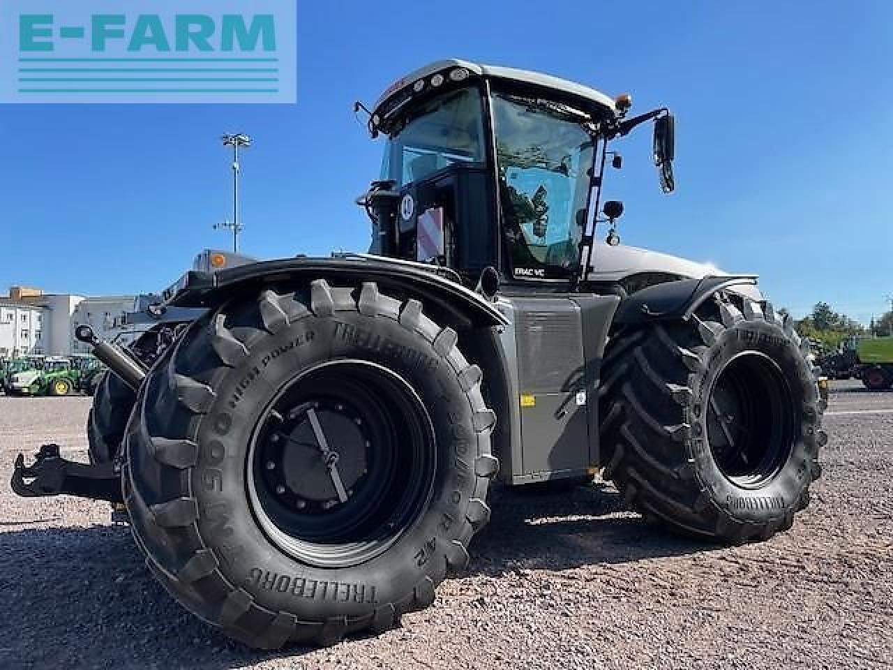 Farm tractor CLAAS xerion 4000 trac vc TRAC VC