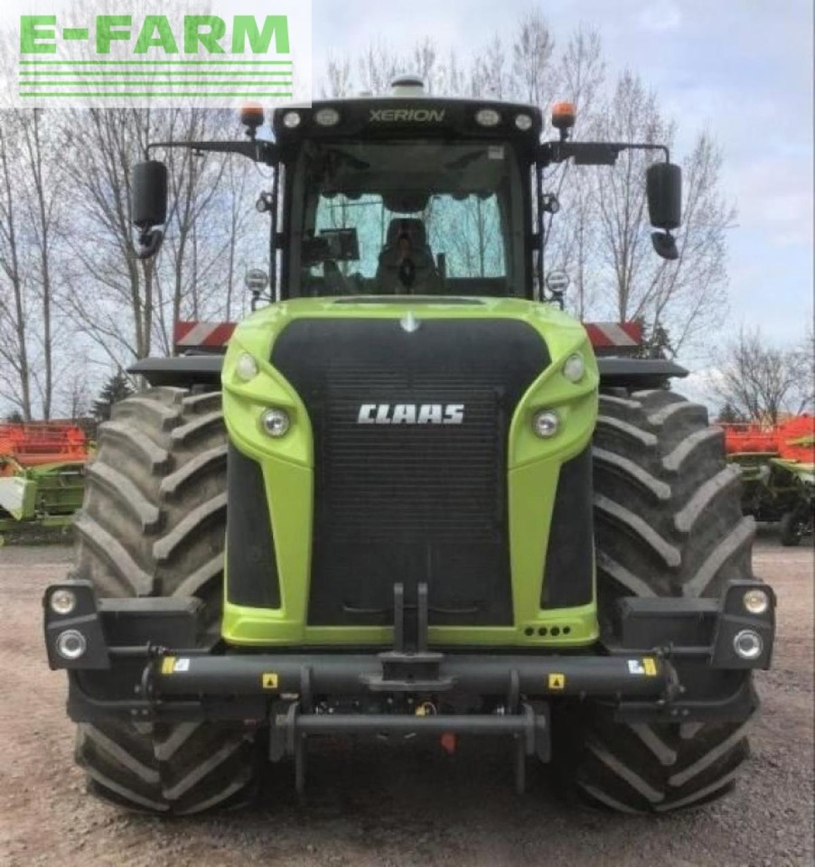 Farm tractor CLAAS xerion 4200 trac