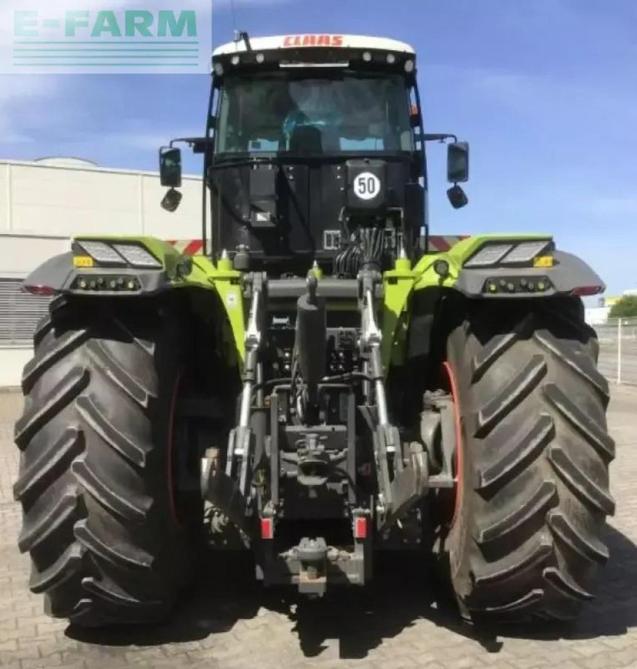 Farm tractor CLAAS xerion 4200 trac TRAC