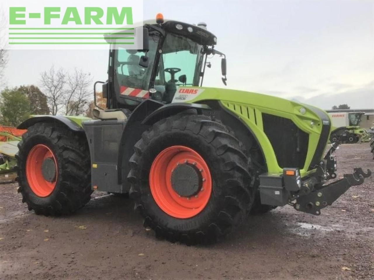 Farm tractor CLAAS xerion 4200 vc