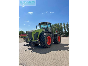 Farm tractor CLAAS xerion 4500 trac vc