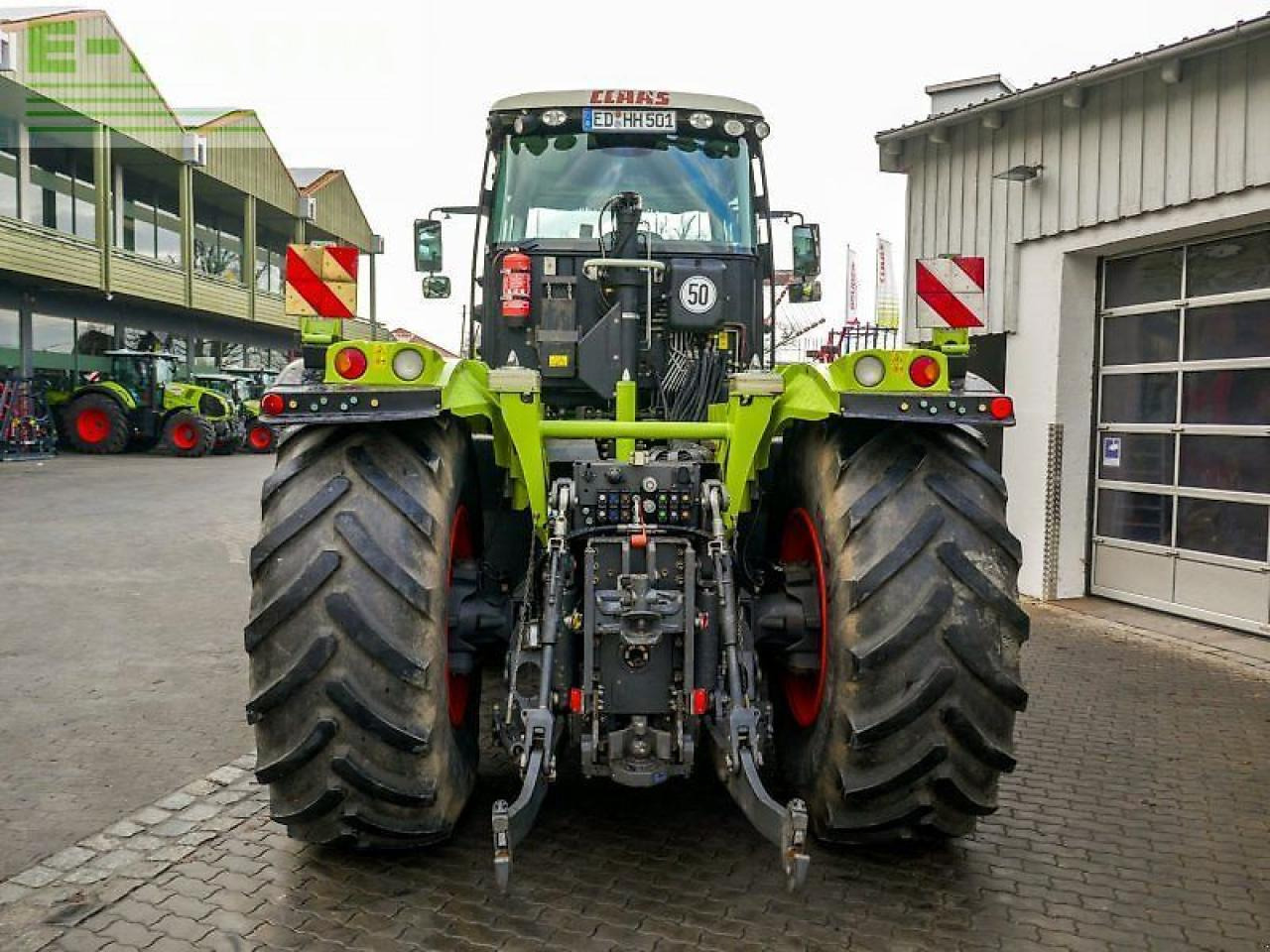 Farm tractor CLAAS xerion 4500 trac vc TRAC VC