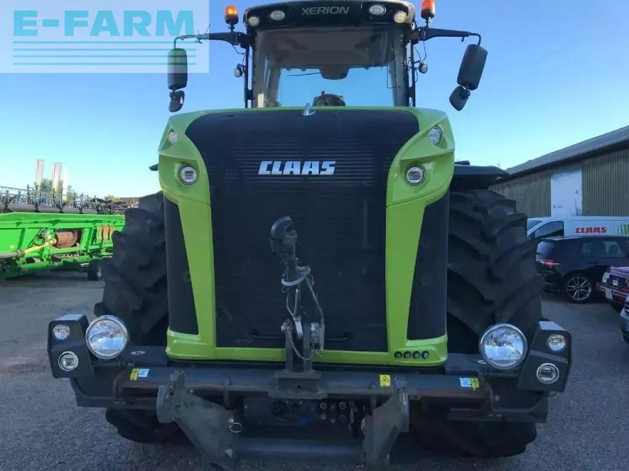 Farm tractor CLAAS xerion 4500 vc