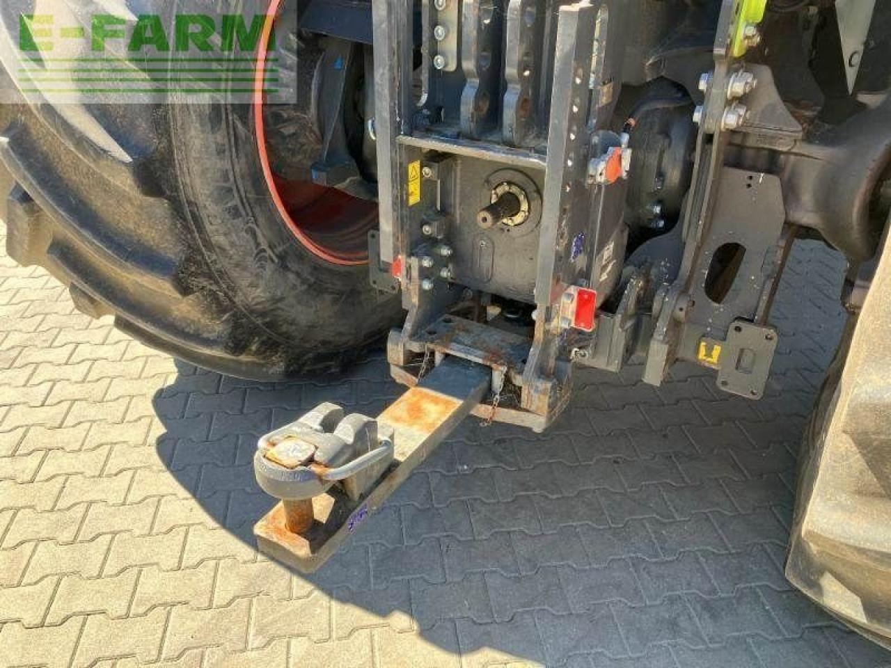 Farm tractor CLAAS xerion 5000