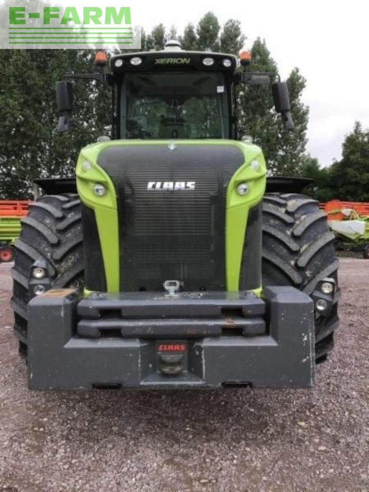 Farm tractor CLAAS xerion 5000 trac