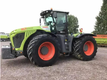 Farm tractor CLAAS xerion 5000 trac TRAC