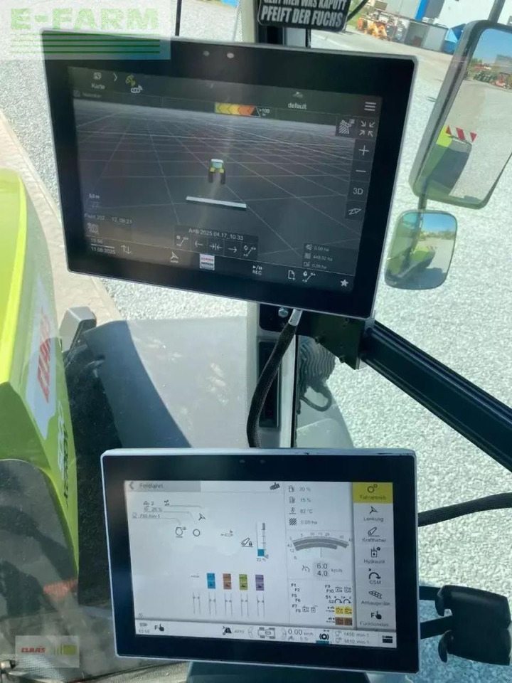 Farm tractor CLAAS xerion 5000 trac TRAC