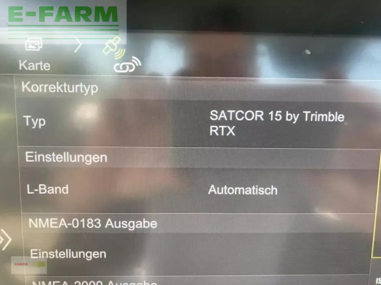 Farm tractor CLAAS xerion 5000 trac TRAC