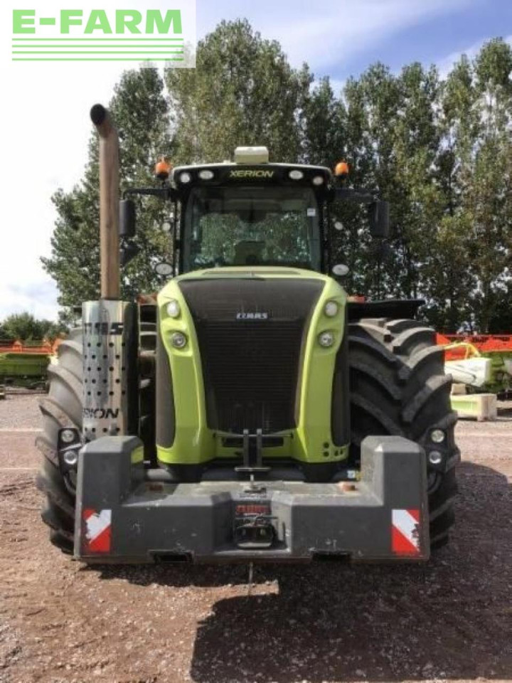 Farm tractor CLAAS xerion 5000 trac TRAC