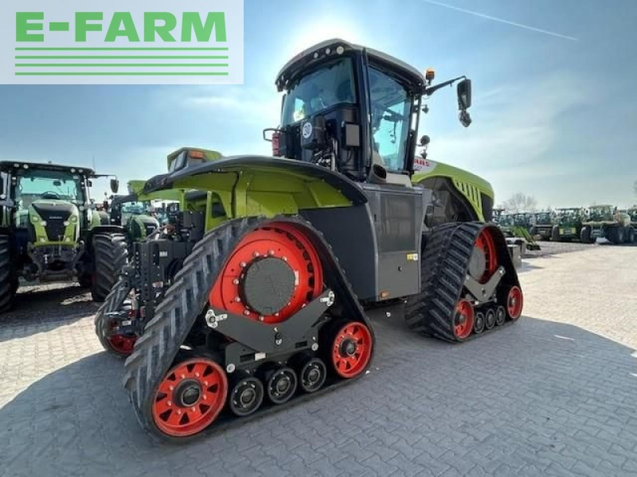 Farm tractor CLAAS xerion 5000 trac ts