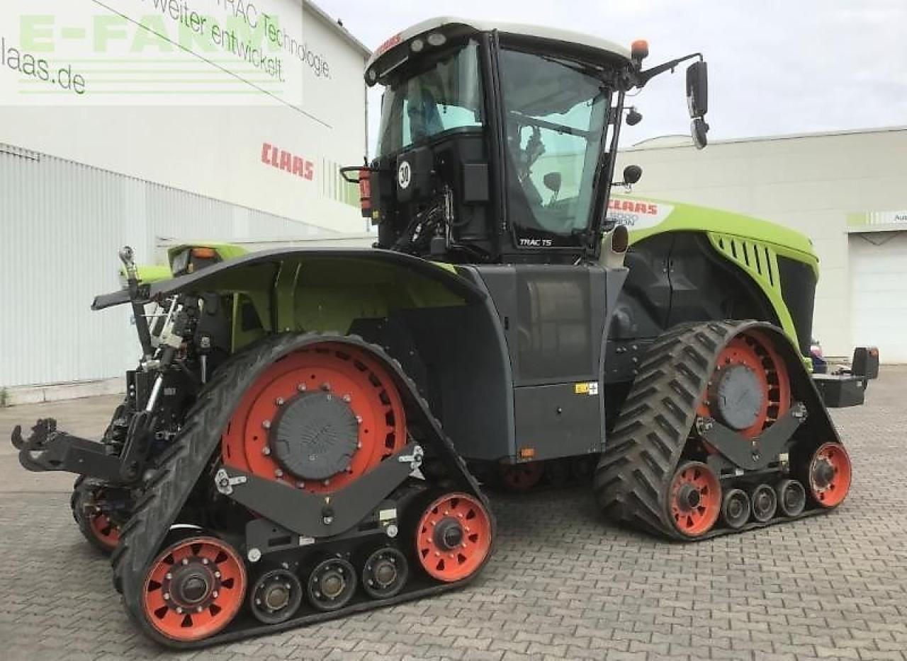 Farm tractor CLAAS xerion 5000 trac ts TRAC TS