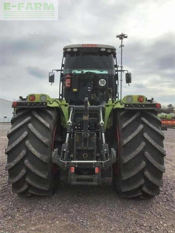 Farm tractor CLAAS xerion 5000 trac vc