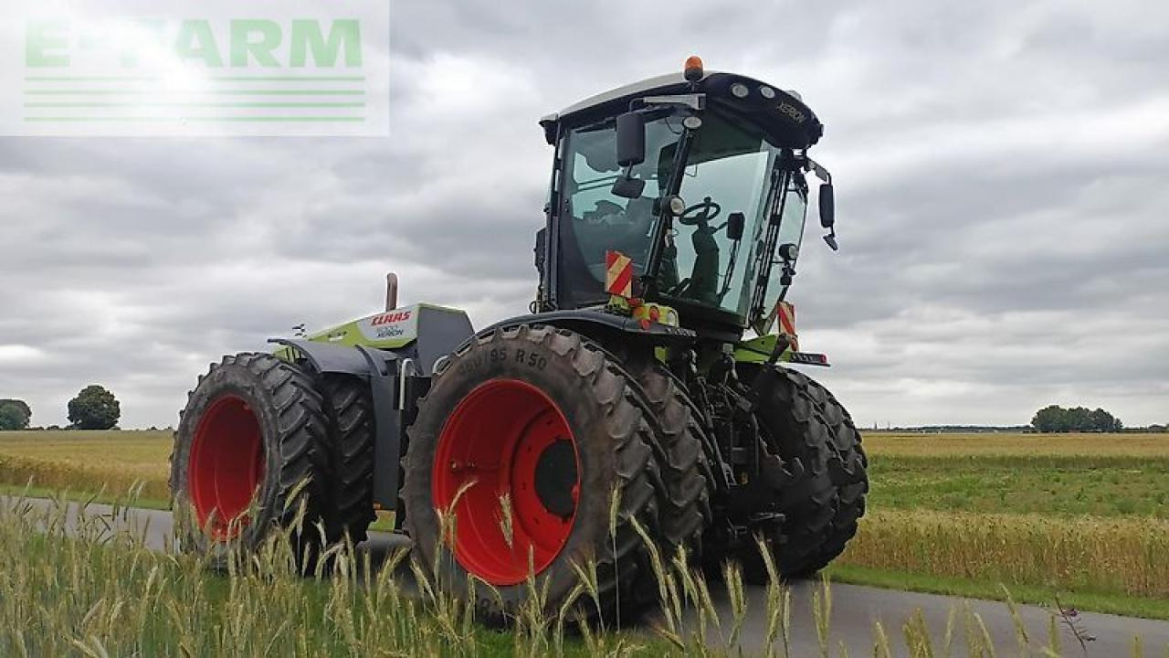 Farm tractor CLAAS xerion 5000 trac vc