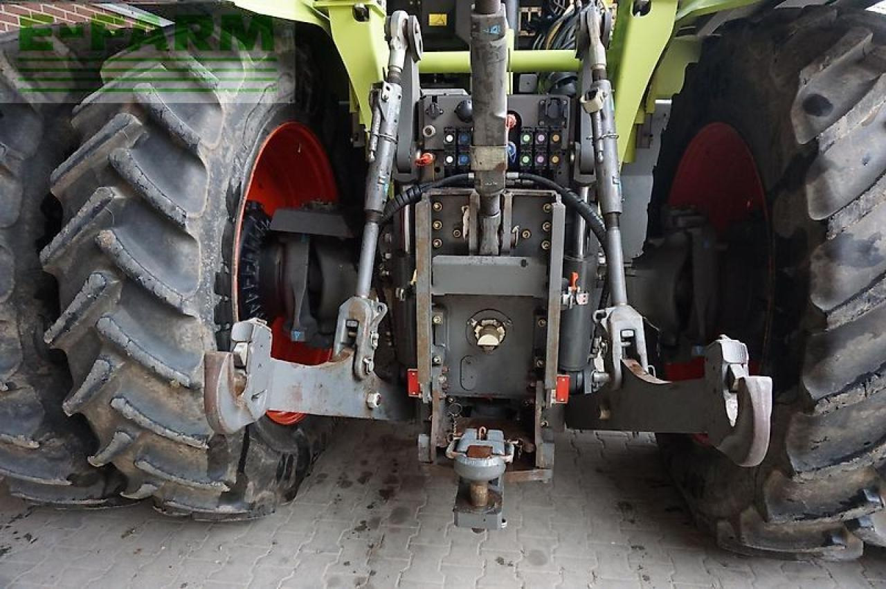 Farm tractor CLAAS xerion 5000 trac vc TRAC VC