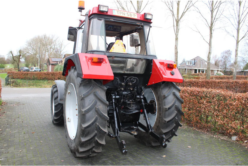 Farm tractor Case 845 XL