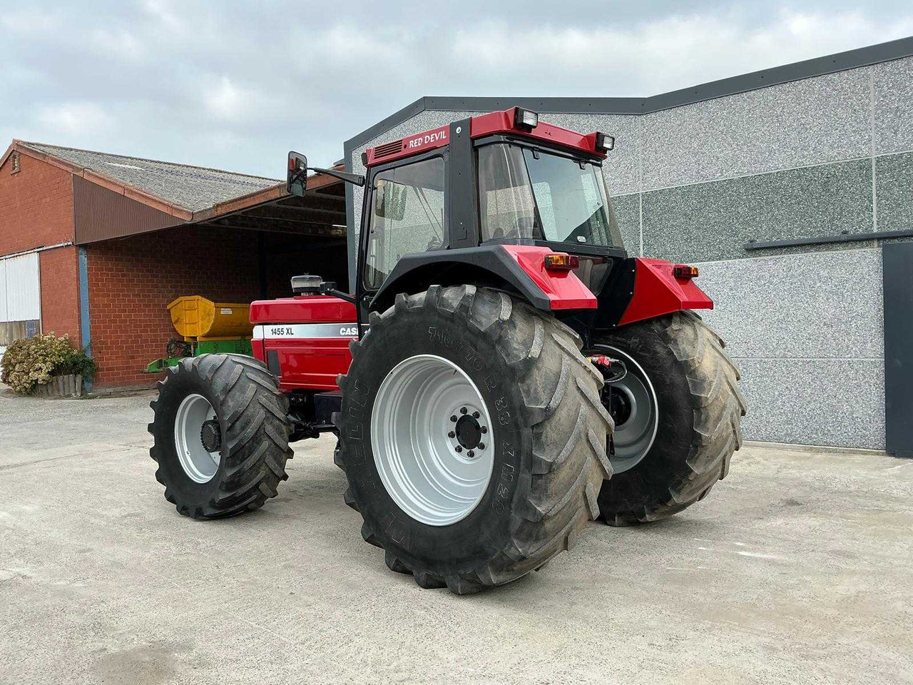 Farm tractor Case IH 1455XL
