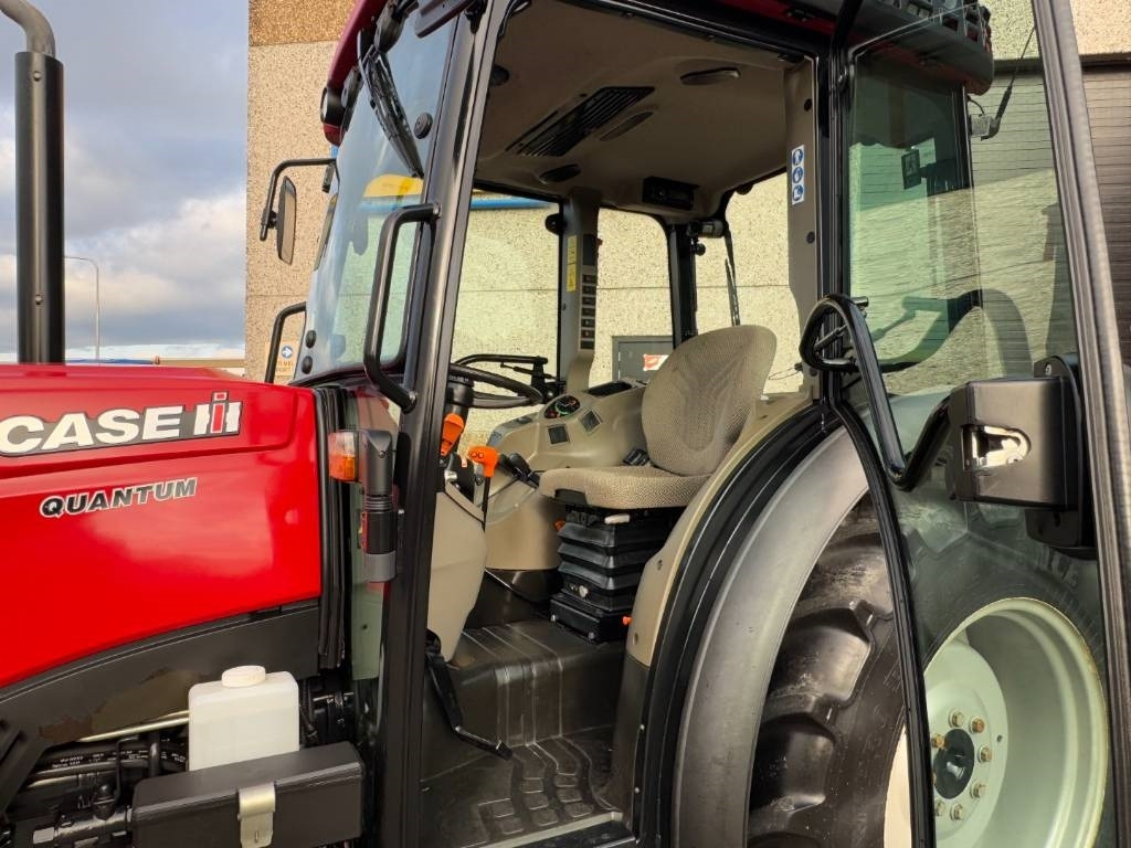 Farm tractor Case IH 90F, Airco, 1363 hours!