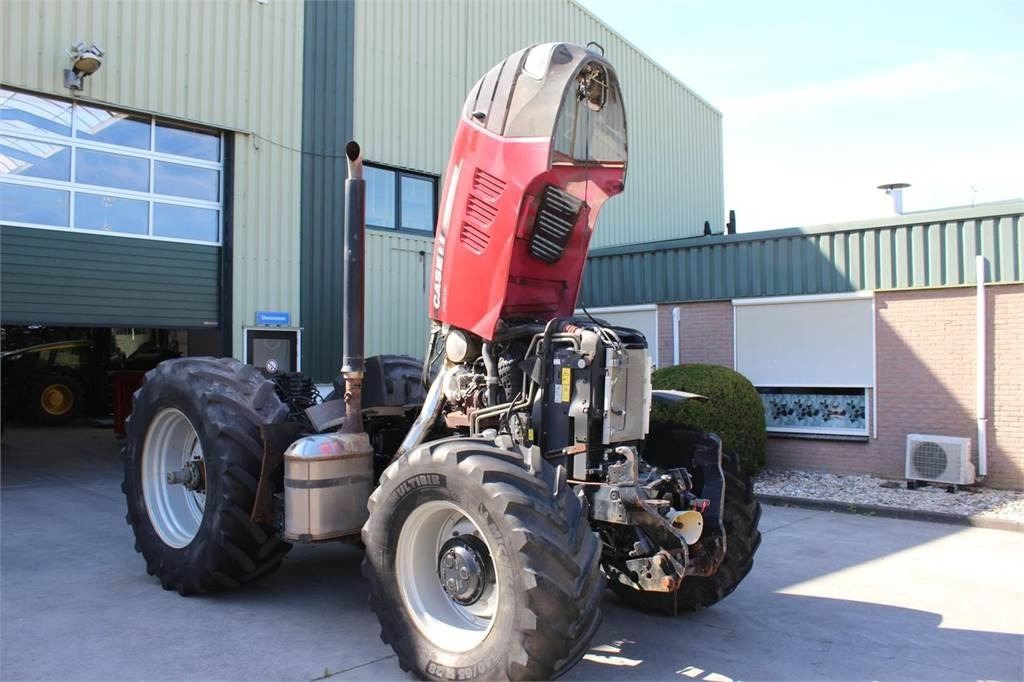 Farm tractor Case IH Puma Series