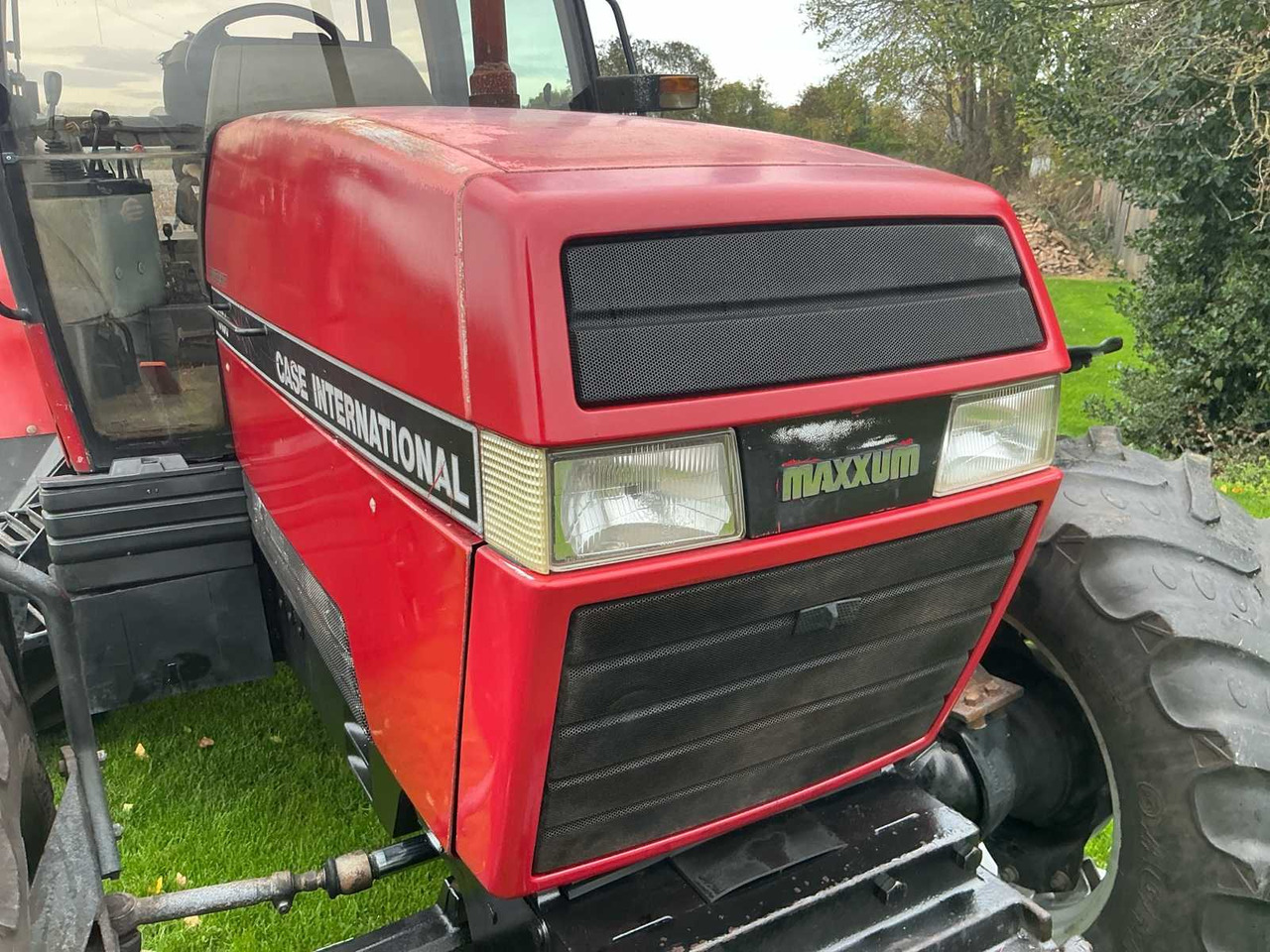 Farm tractor Case International 5130A