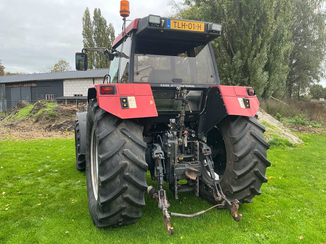 Farm tractor Case International 5130A