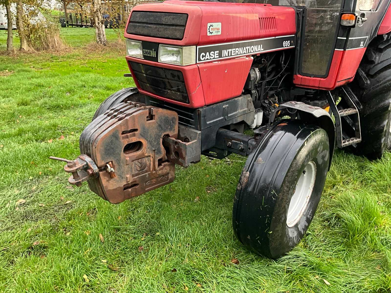 Farm tractor Case international 695 XL