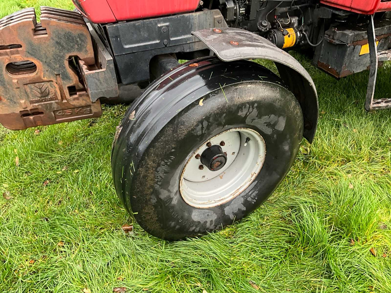 Farm tractor Case international 695 XL