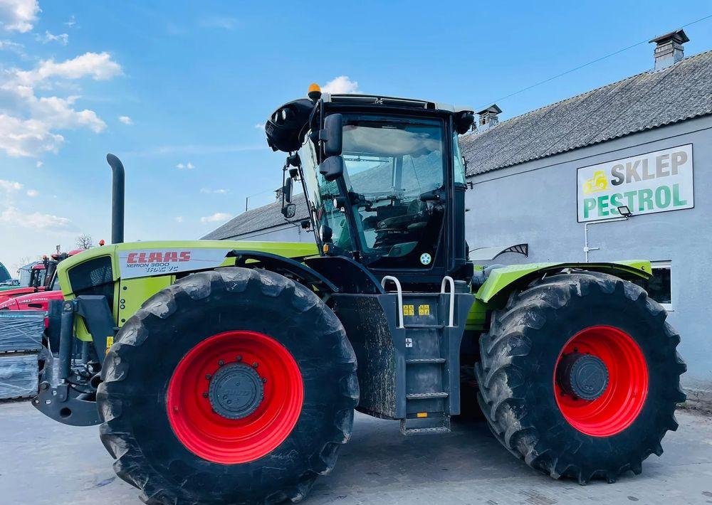 Farm tractor Claas 3800 TRAC VC