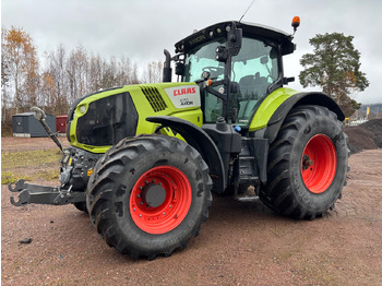 Farm tractor Claas 870 AXION
