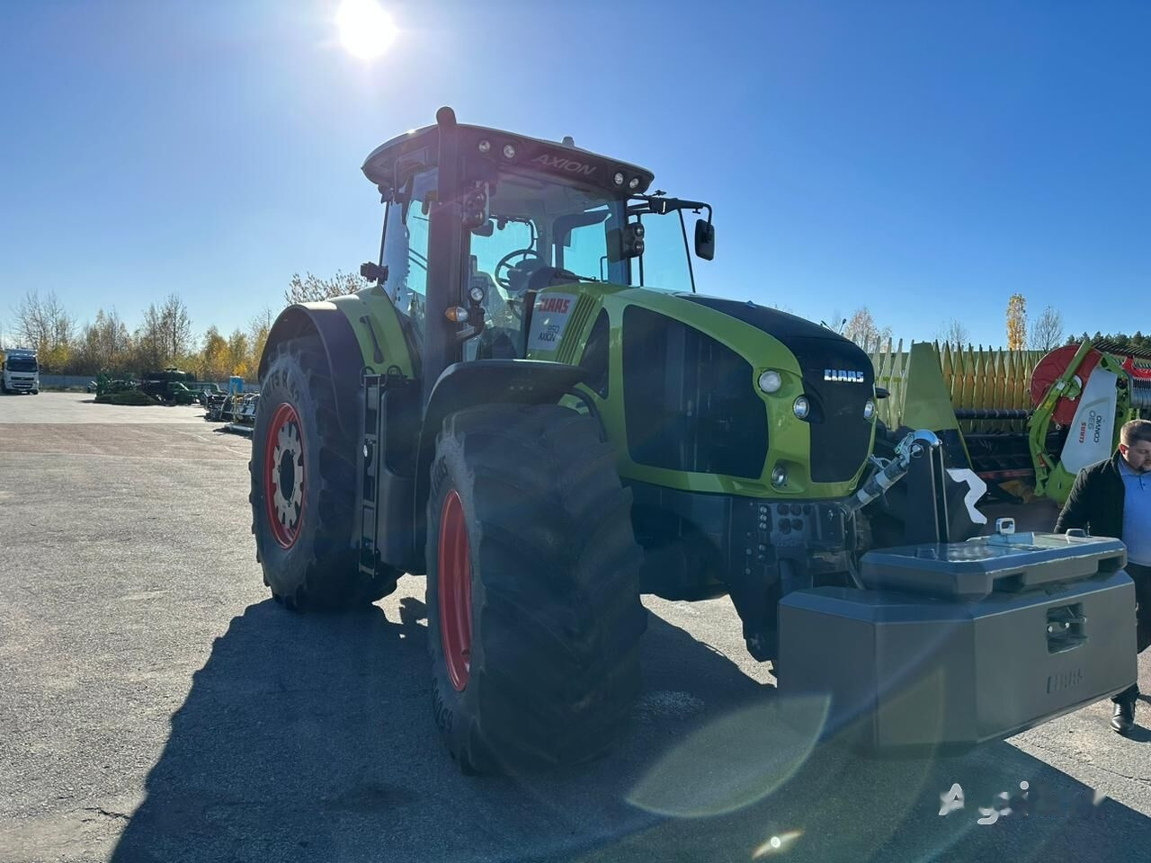 Farm tractor Claas 950 Axion