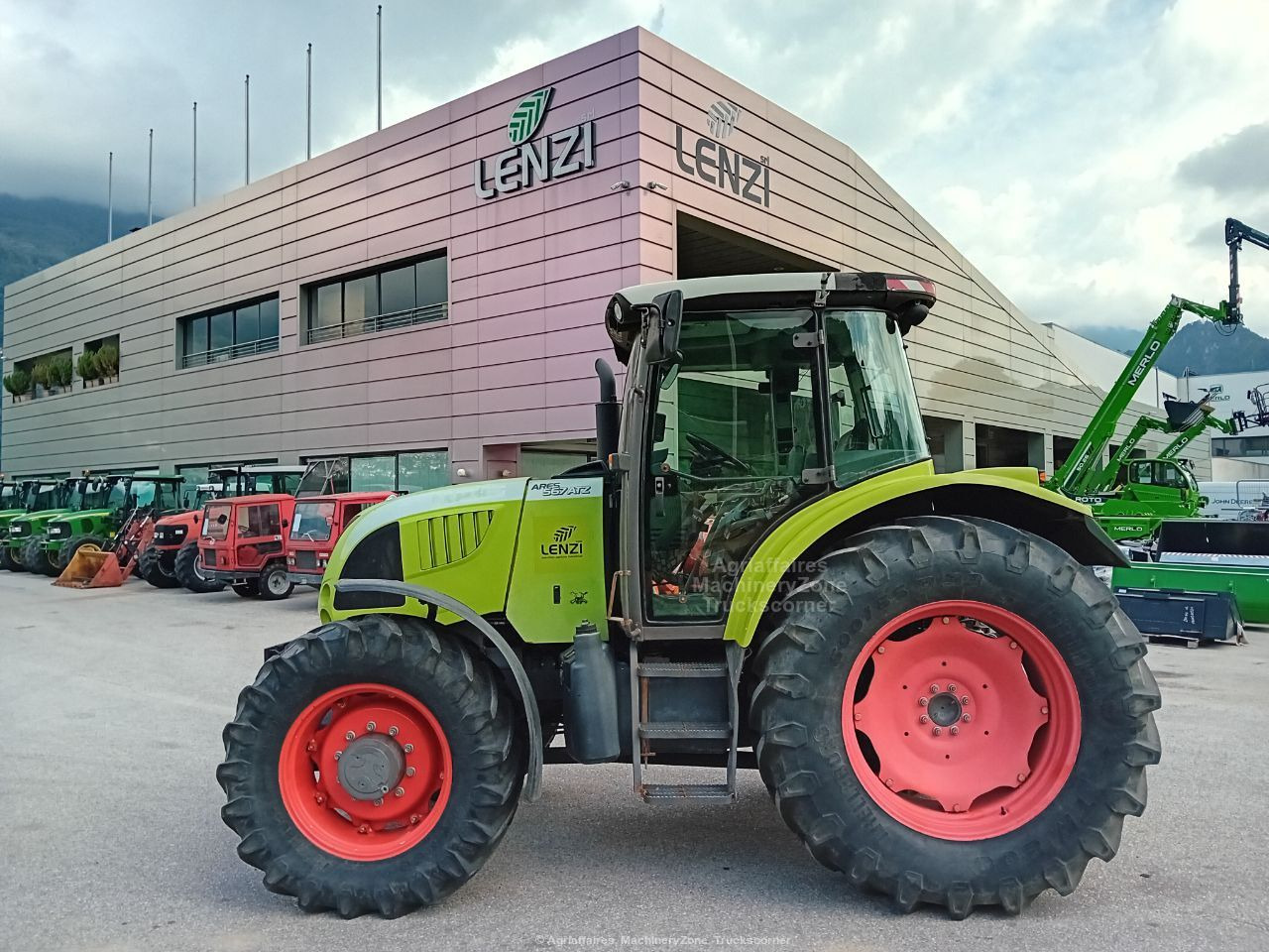 Farm tractor Claas ARES 547 ATZ