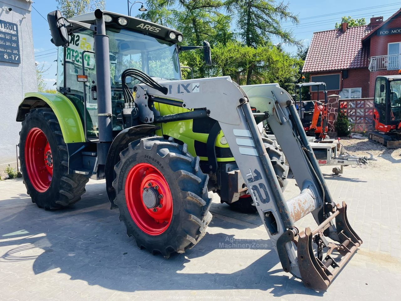 Farm tractor Claas ARES 567 ATZ