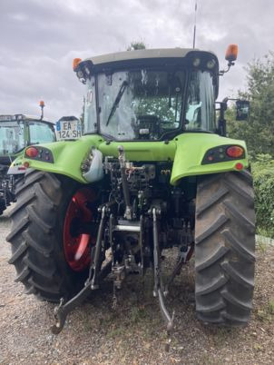 Farm tractor Claas ARION 430