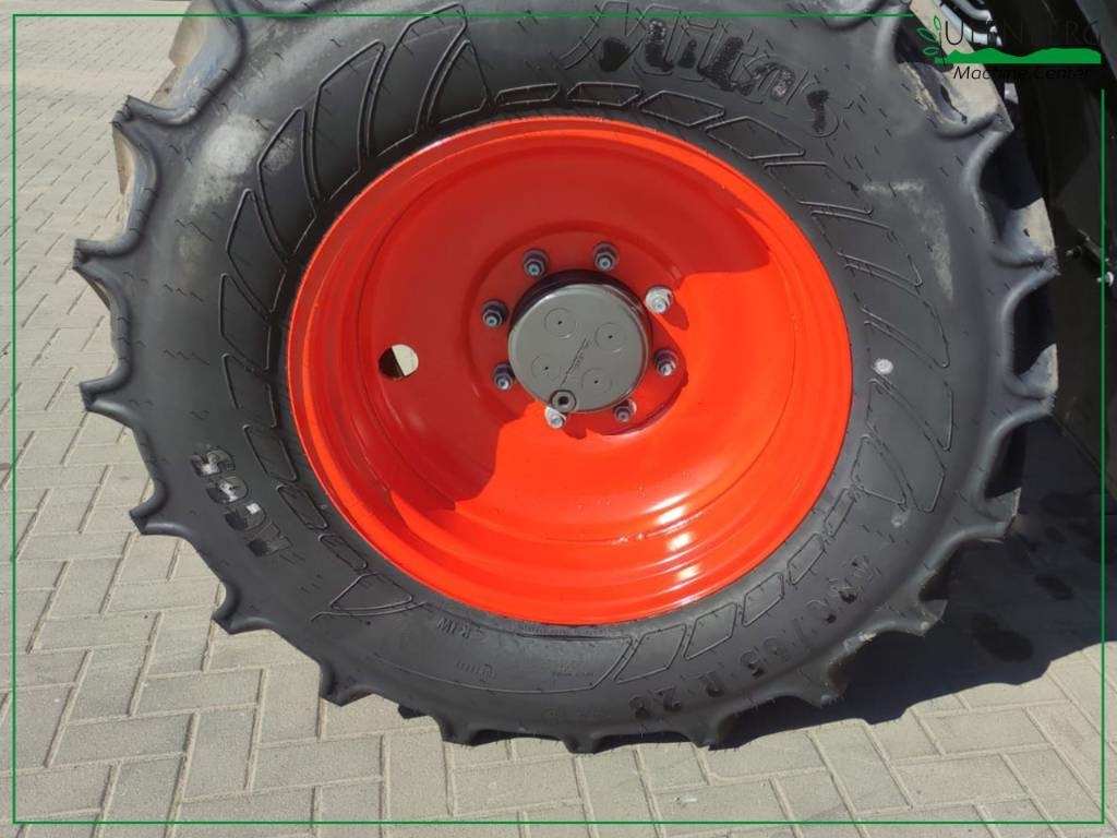 Farm tractor Claas ARION 460