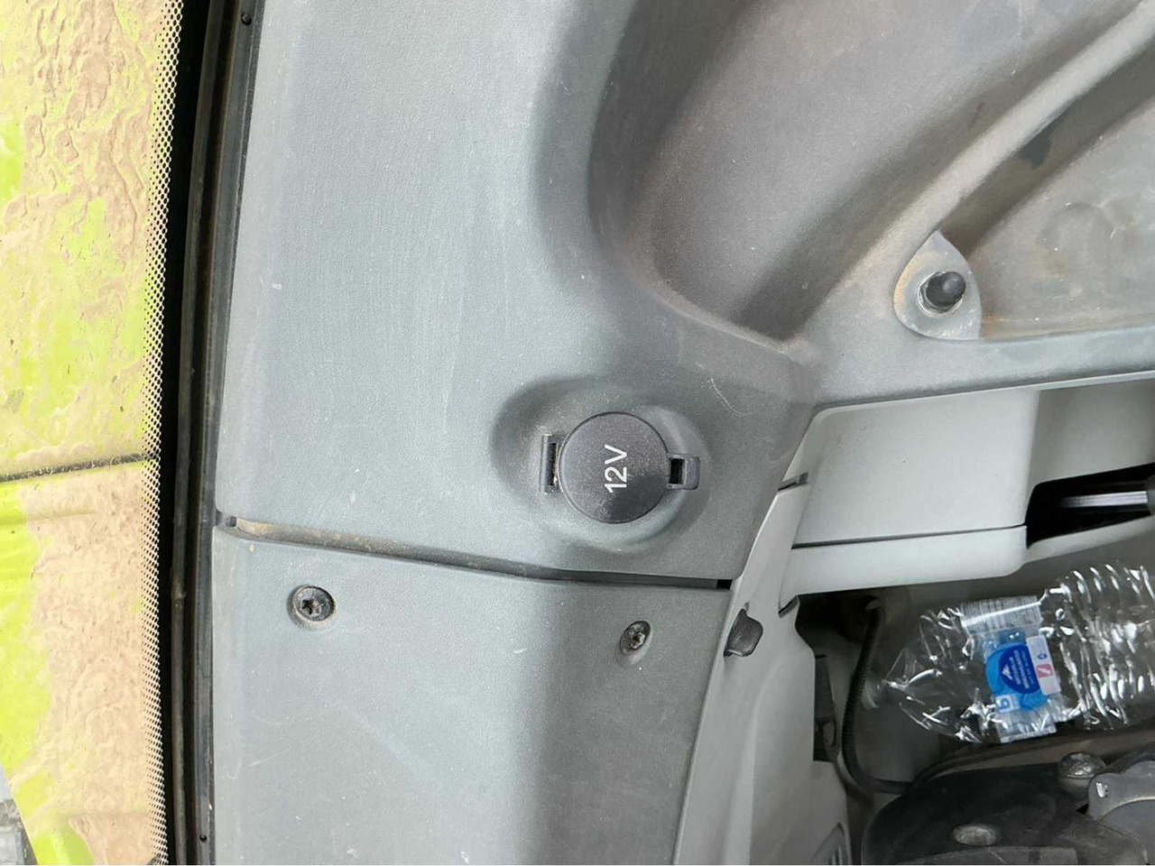 Farm tractor Claas ARION 660