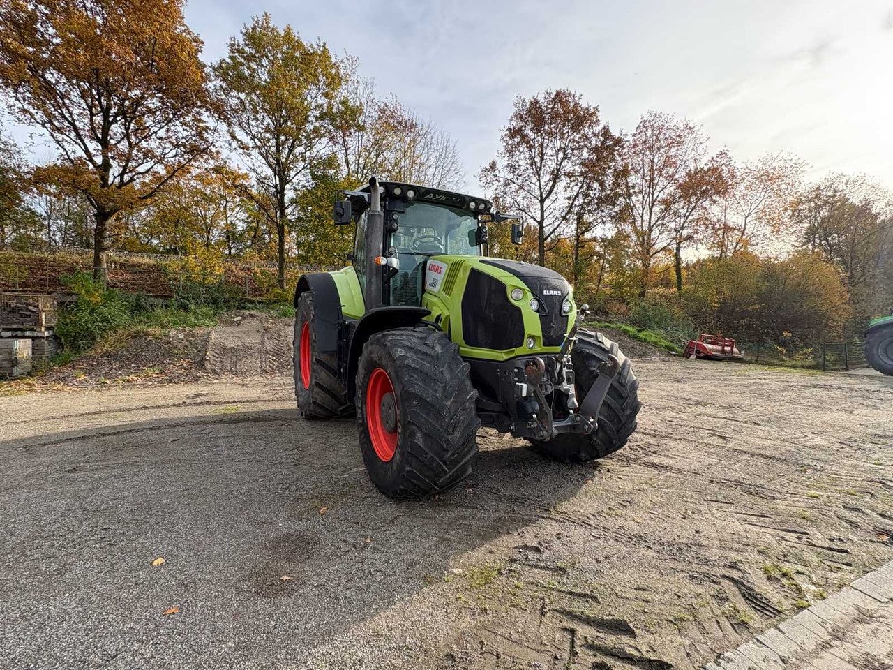 Farm tractor Claas ARION 850 C-MATIC