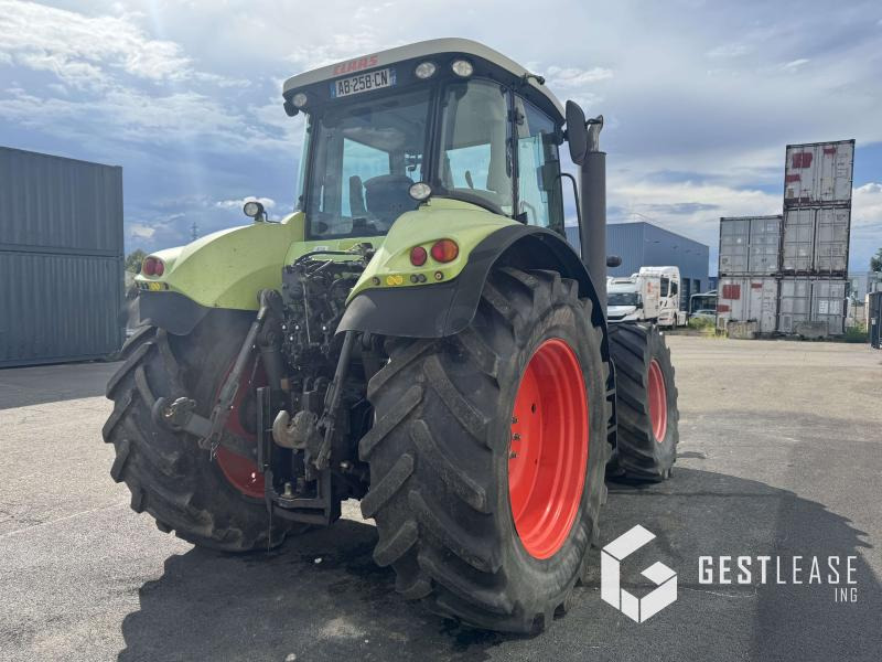 Farm tractor Claas AXION 820