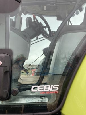 Farm tractor Claas AXION 820 CEBIS