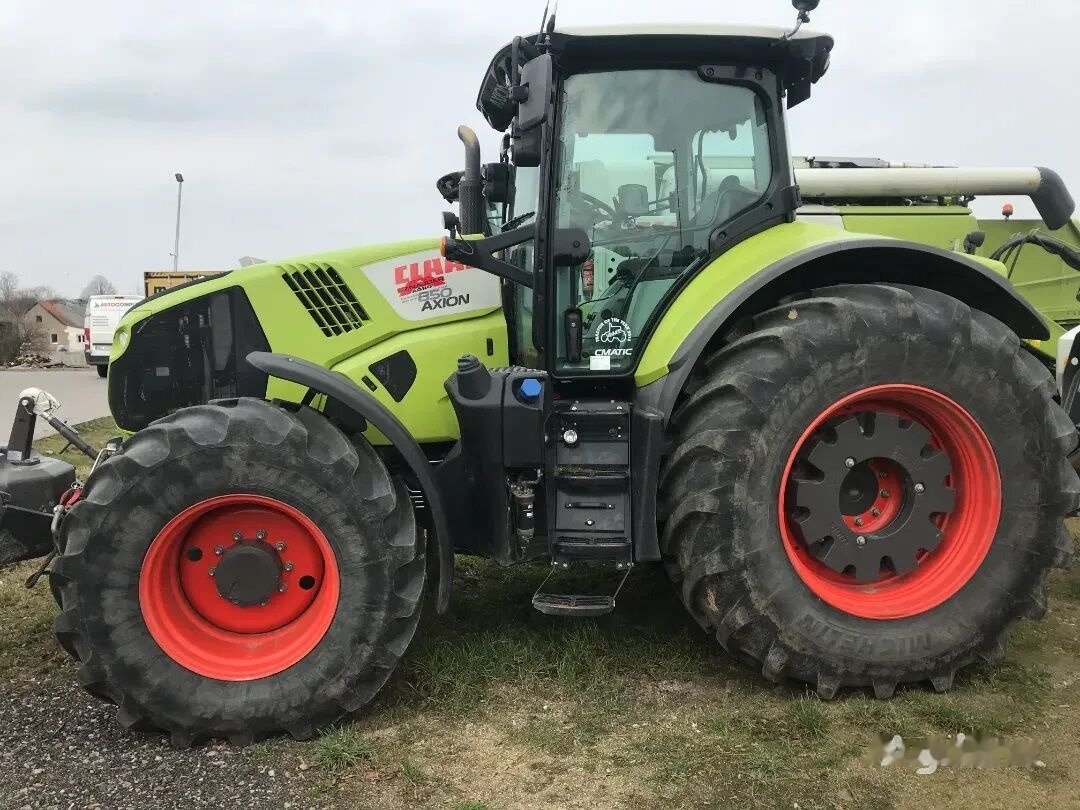 Farm tractor Claas AXION 850