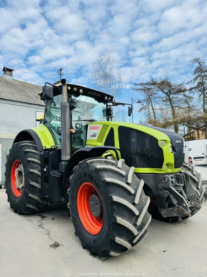 Farm tractor Claas AXION 950