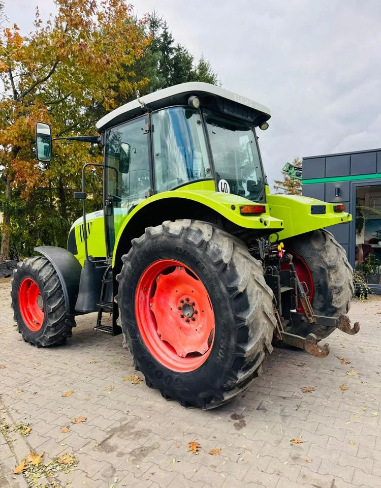 Farm tractor Claas Ares 657 ATZ